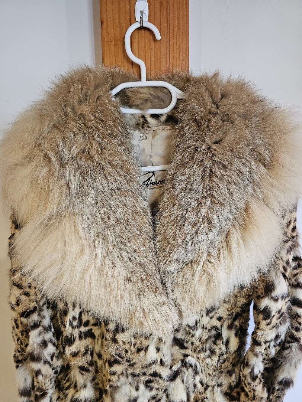 Vintage Robinson's Genuine Wild Fur & Fox Collar Coat | M.J. Monogram Mcm - Picture 4 of 15